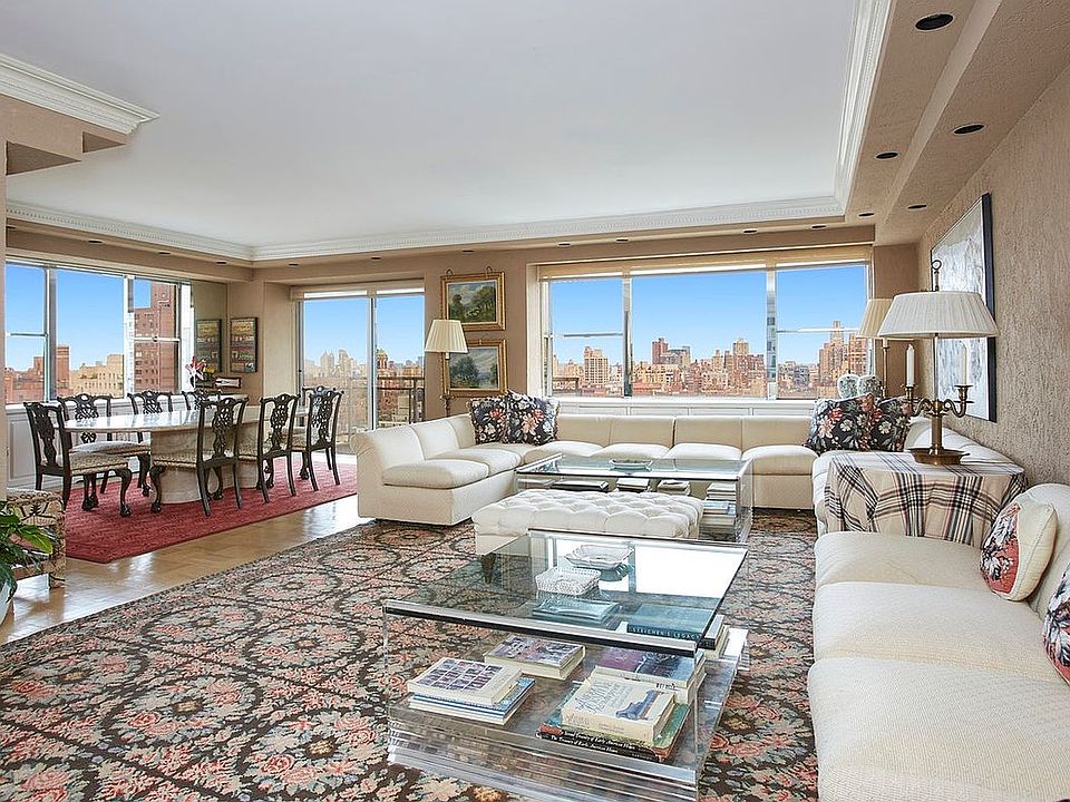 1st image of 150 E 69th St #26H