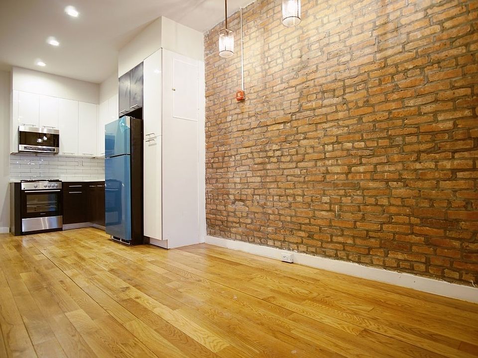 1st image of 700 Hancock St #2E