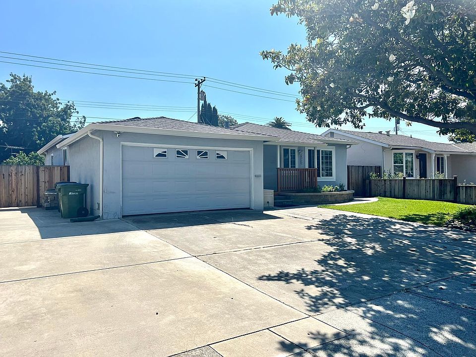 1st image of 2311 Amethyst Dr