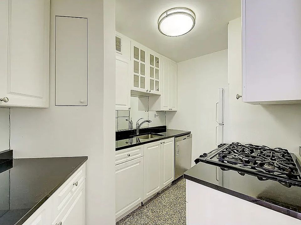 1st image of 425 E 63rd St APT E10a