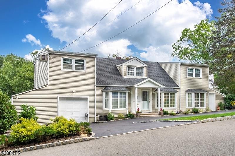 1st image of 56 Mayfair Dr