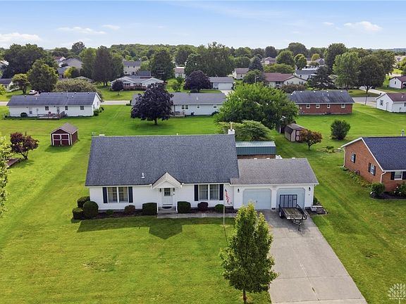 2nd image of 373 New Haven Dr