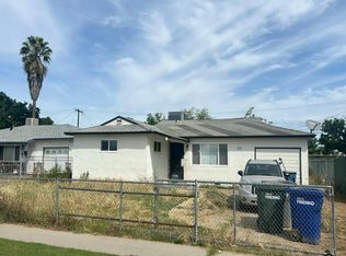 945 E Kaviland Ave, Fresno, CA 93706