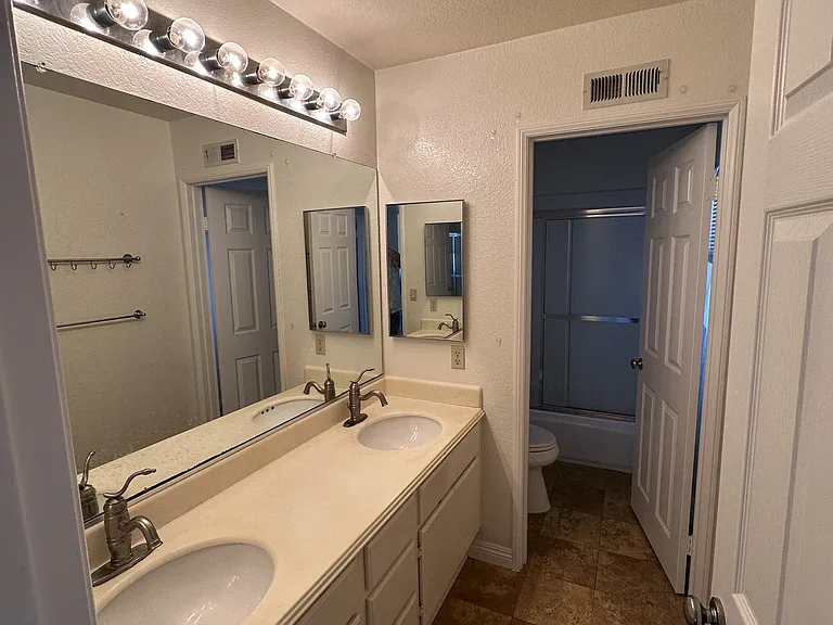 7462 Sean Taylor Ln — Photo 11