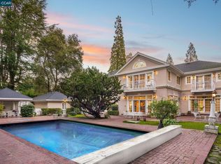 27 Laburnum Rd, Atherton, CA 94027