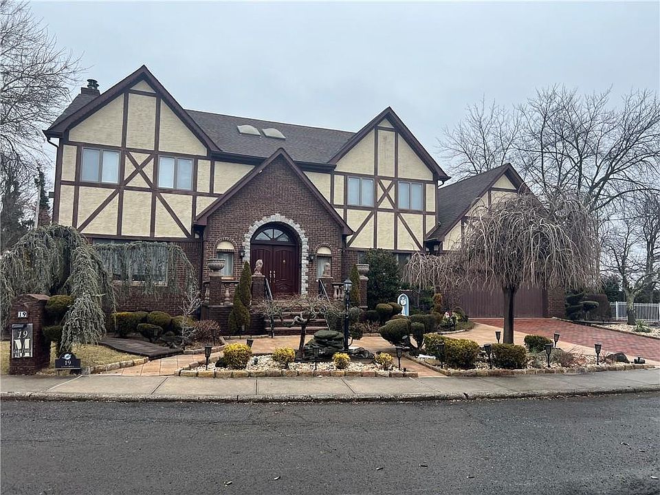 1st image of 19 Luna Cir