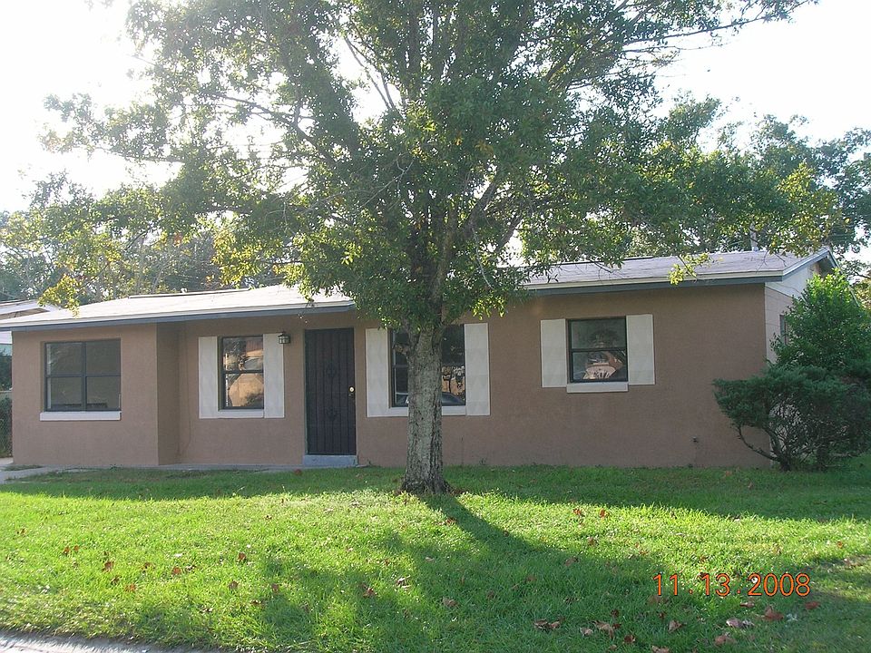 1st image of 142 Academy Ave