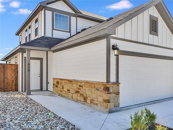 3rd image of 629 Parkline Dr #7A