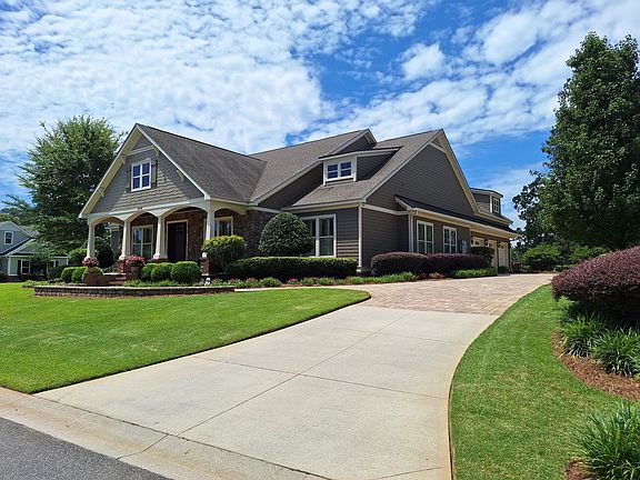 5th image of 3090 Dickinson Dr