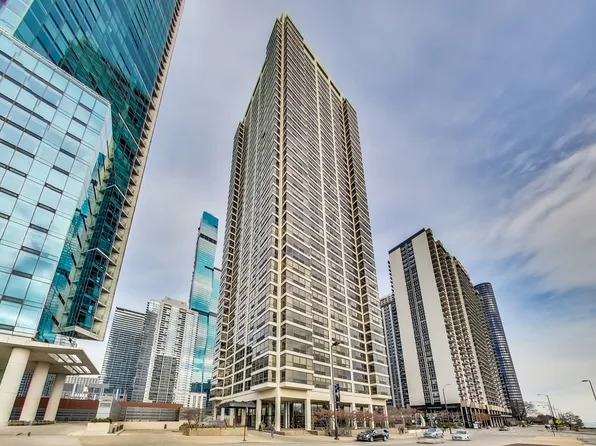 360 E Randolph St APT 1805, Chicago, IL 60601