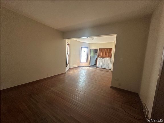 3rd image of 532 10th St