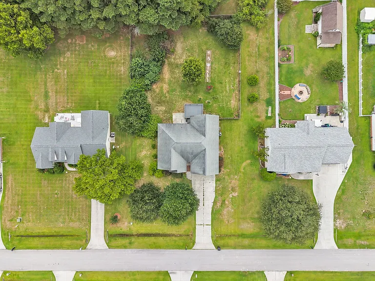 210 Raven Ridge Ct — Photo 41