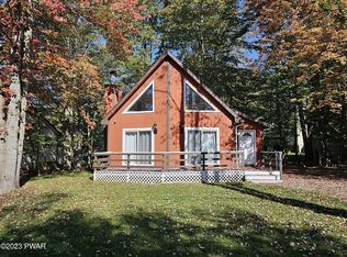 7065 Vista Dr, Tobyhanna, PA