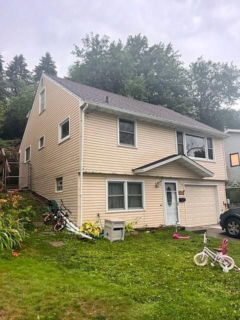 1st image of 712 8th Ave S