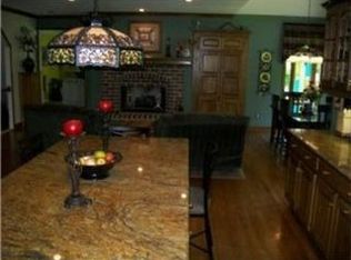 14113 Fontana St, Leawood, KS 66224