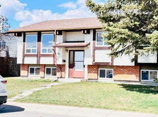 96 S Templegreen Rd NE, Calgary, AB T1Y 4Y8