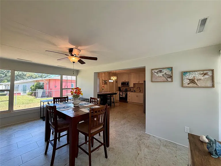 1109 S Betty Ln — Photo 10