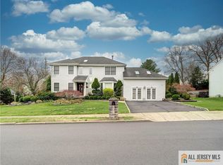 3 Old Rd, Monroe Township, NJ 08831