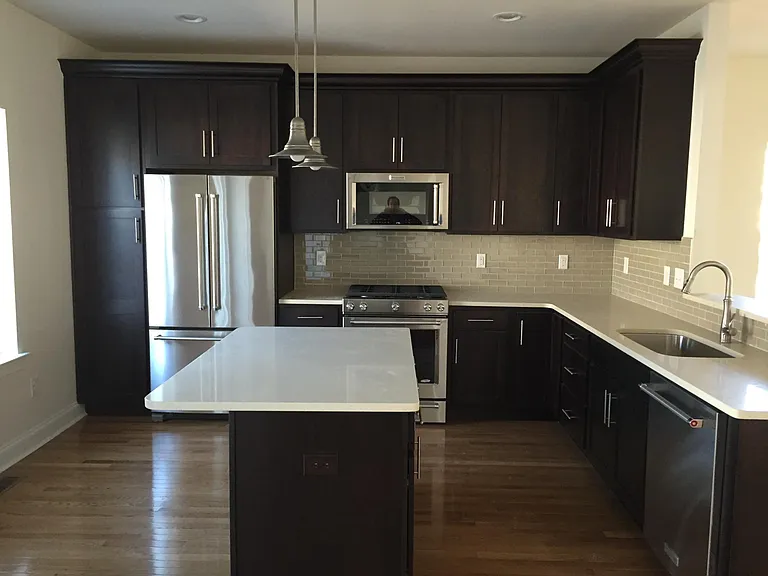 605 Haverford Ave — Photo 4