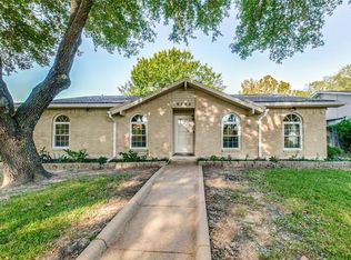 6305 Alta Oaks Dr, Garland, TX 75043