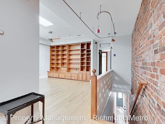5th image of 1116 West Ave Unit B