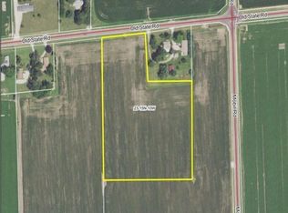 Old State Rd, Jacksonville, IL 62650