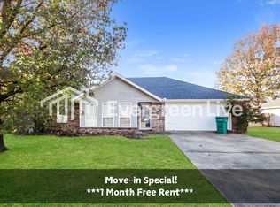 147 Rob St, Farmington, AR 72730