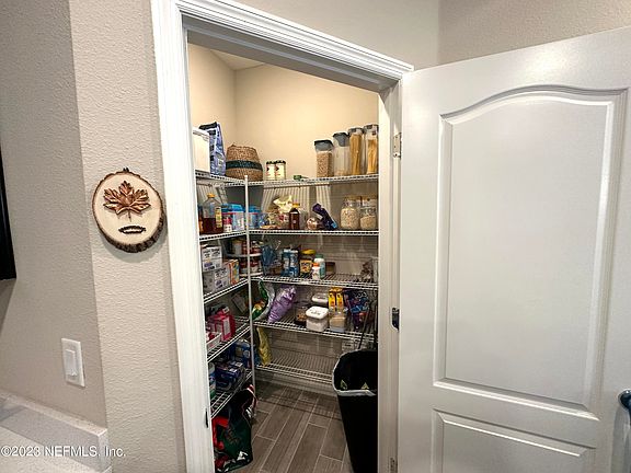 3rd image of 1592 Mathews Manor Dr