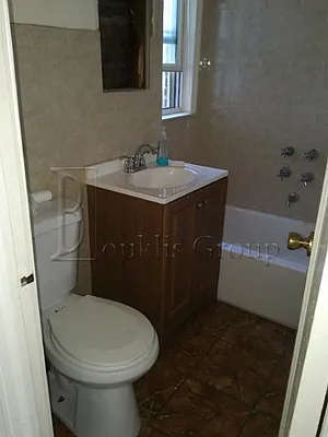 Rented by Bouklis Group | media 15