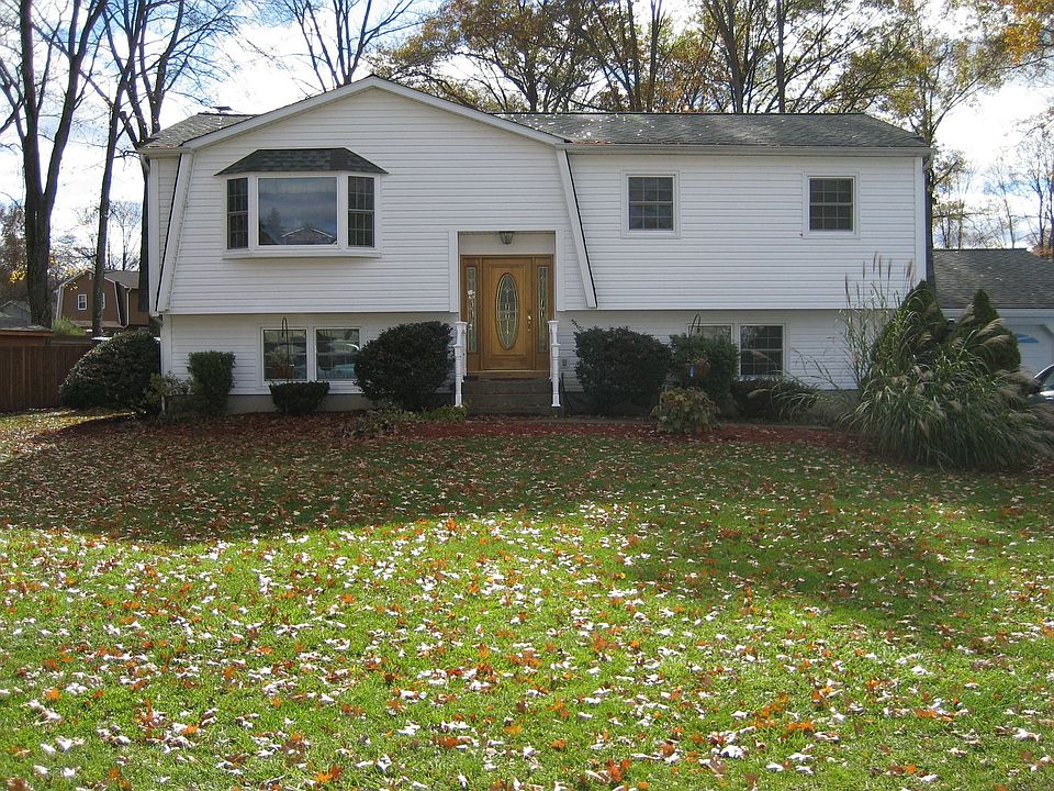 1st image of 141 Black Bird Ln