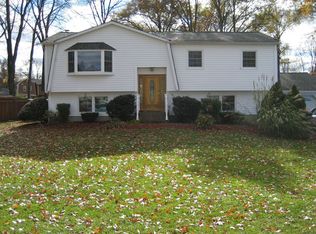 141 Black Bird Ln, Montgomery, NY