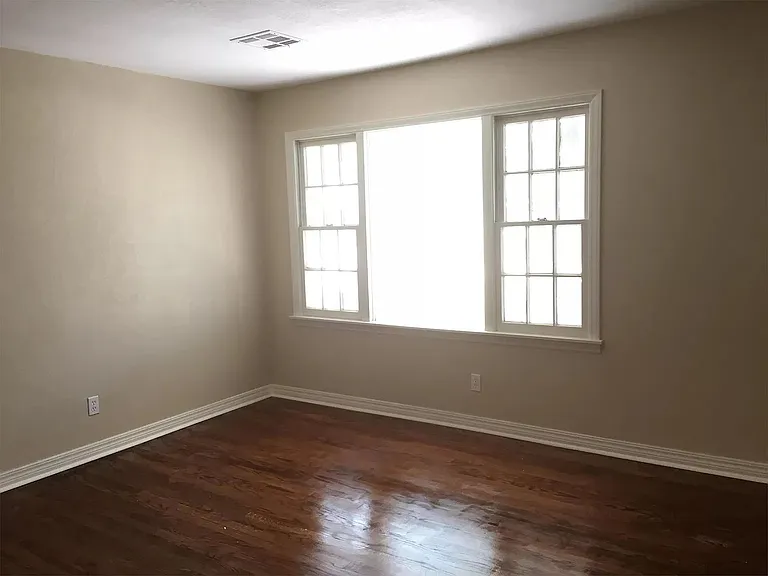 3417 Pioneer St — Photo 3