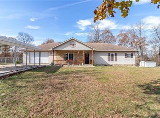 24677 Taylor Ln, Saint Robert, MO 65584