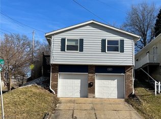 1864 Baker Ave, Akron, OH 44312