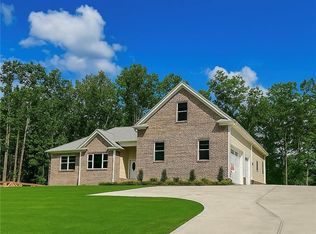 569 Byrd Mountain Ln, Canton, GA 30114