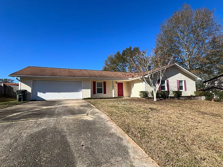 301 Choctaw Rd #1 — Photo 1