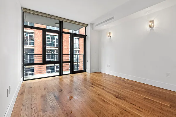 Sold by SERHANT. | media 4