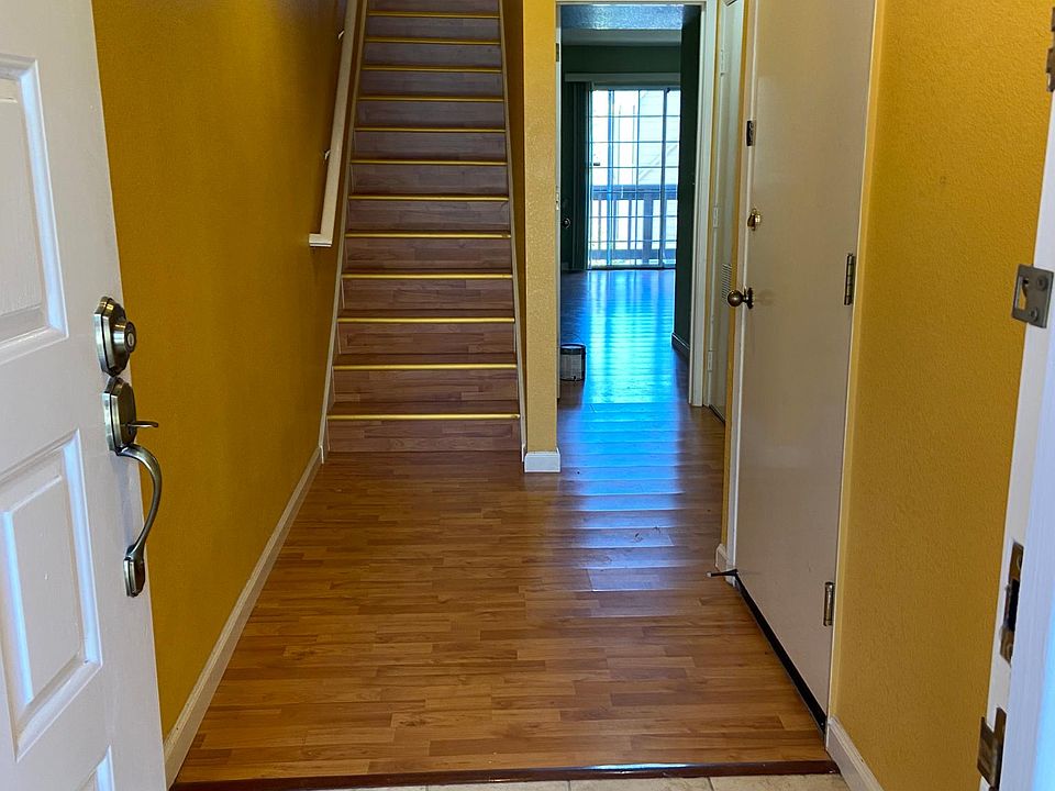 1st image of 50 Rebecca Ln