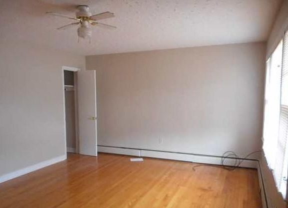 4th image of 316 Reynolds Ave