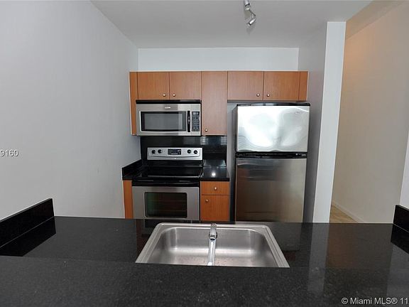 4th image of 2200 NE 4th Ave APT 906