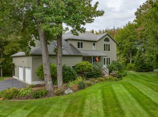 83 Hunts Point Rd, Cape Elizabeth, ME 04107