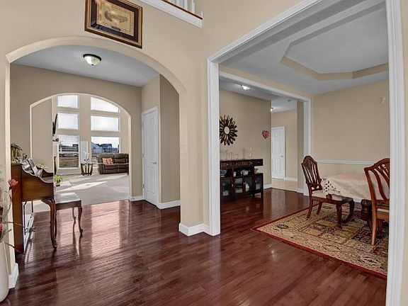 5th image of 4144 Wyandotte Woods Blvd