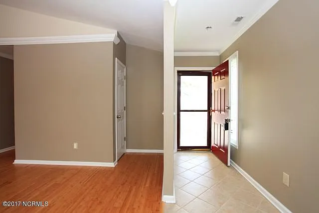 2457 Saddleridge Dr — Photo 9