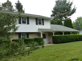 81 W Brook Cir, York, PA