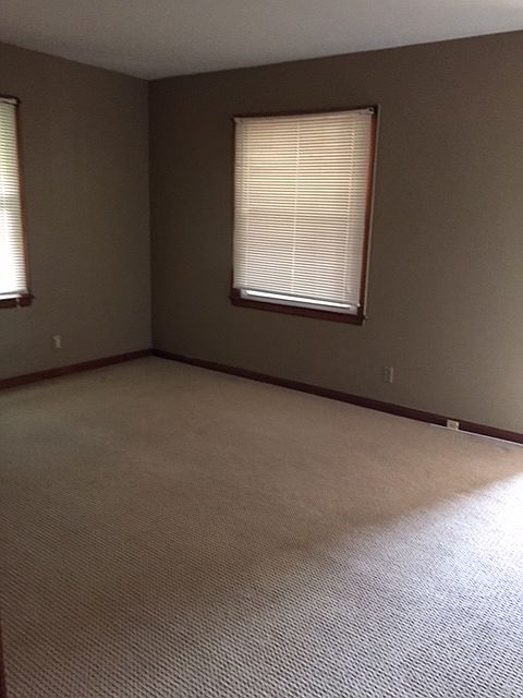 1st image of 4634 Young Ave