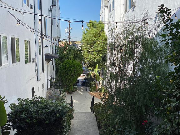 5th image of 170 S Mountain View Ave Unit 204