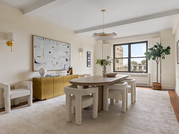 130 East End Avenue image 3 of 12