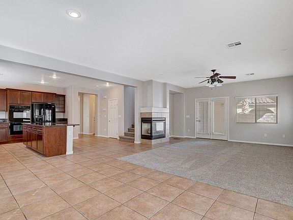 5th image of 925 Tafalla Ct