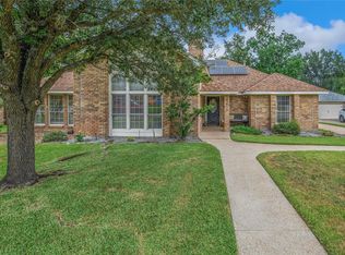 2307 W Briargate Dr, Bryan, TX 77802