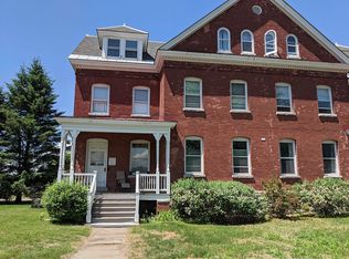 502 Dalton Dr, Colchester, VT 05446